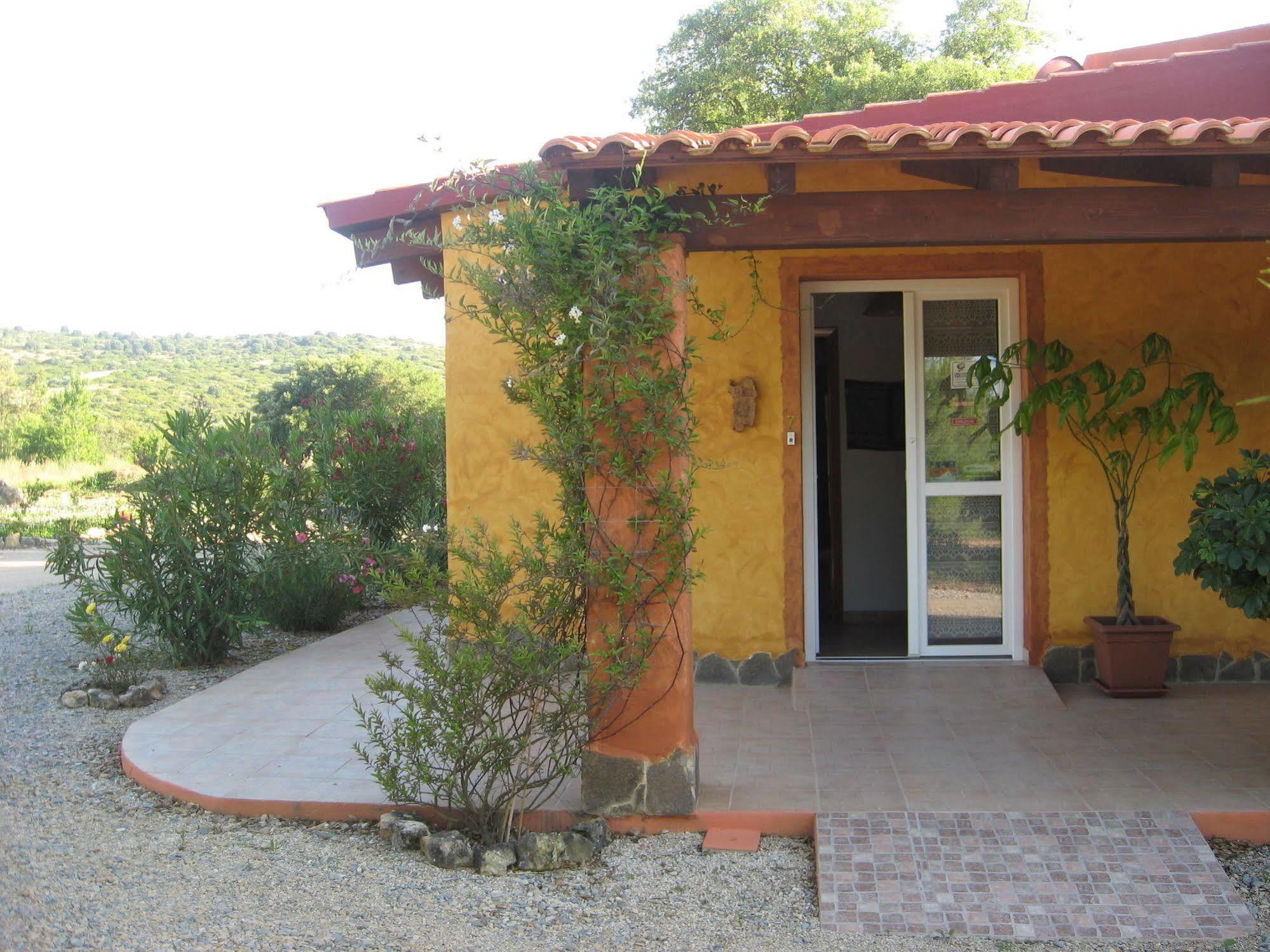 Agriturismo La Barca In Secca Olmedo Bagian luar foto