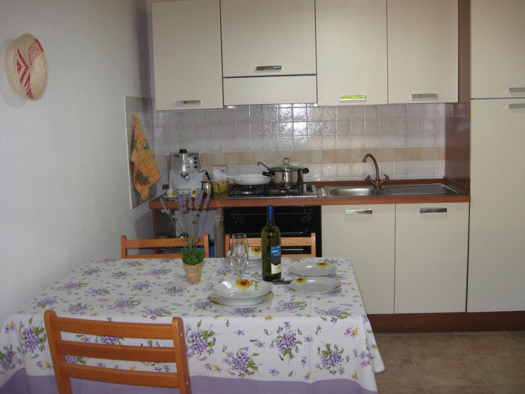 Agriturismo La Barca In Secca Olmedo Bagian luar foto