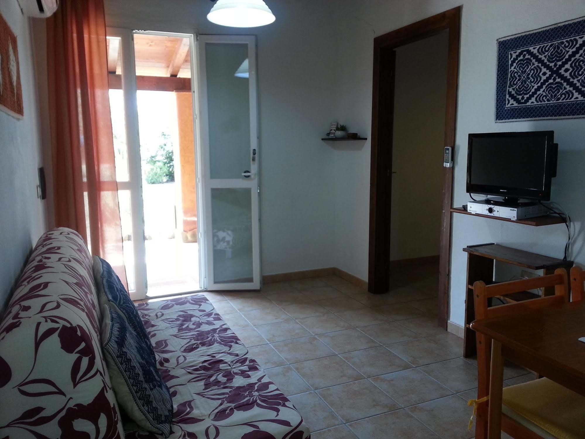 Agriturismo La Barca In Secca Olmedo Bagian luar foto
