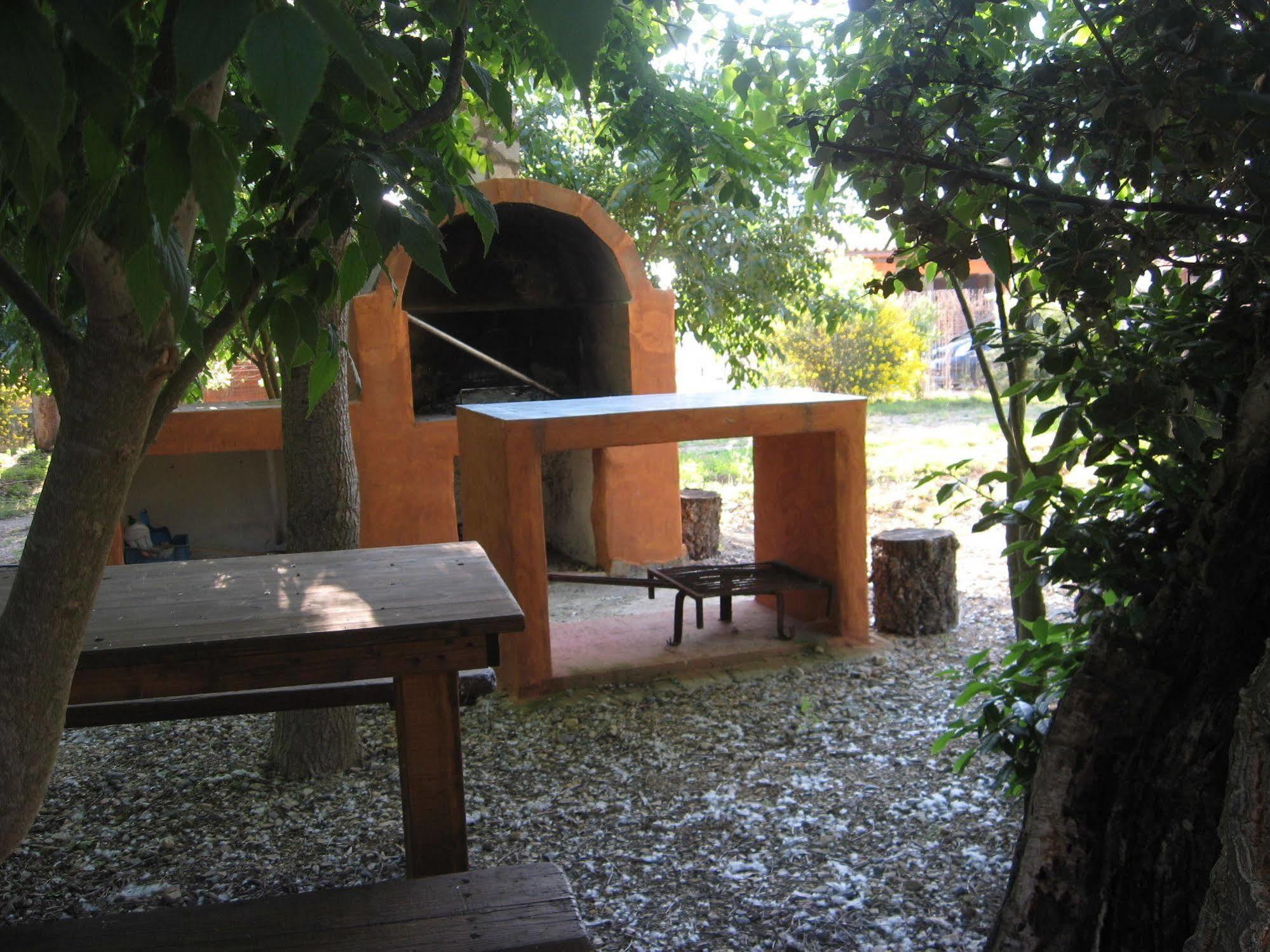 Agriturismo La Barca In Secca Olmedo Bagian luar foto